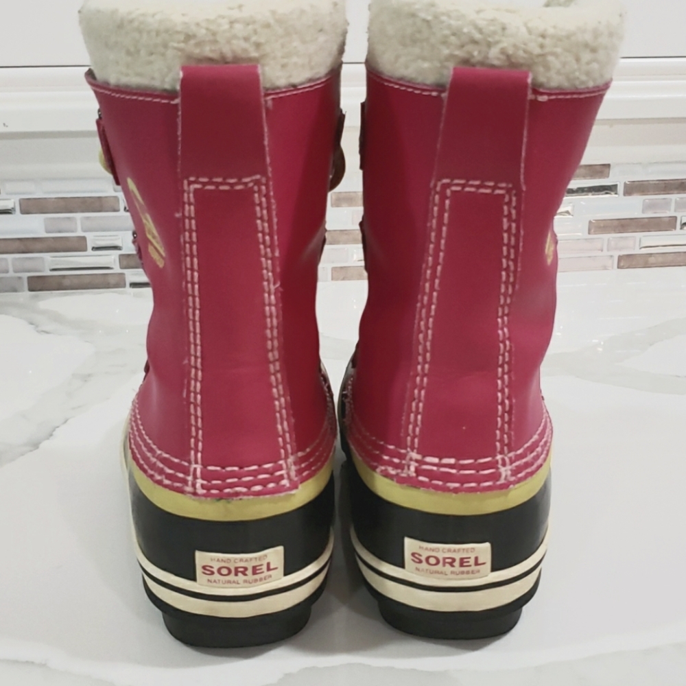 Waterproof Boots - Picture 3 of 4